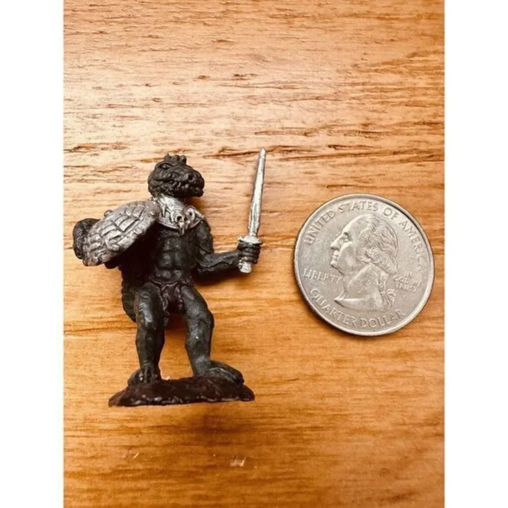 Lizard Man‎ Armor Class 5(4) W/sword Miniature Fantasy AD&D 1970's Hand Painted